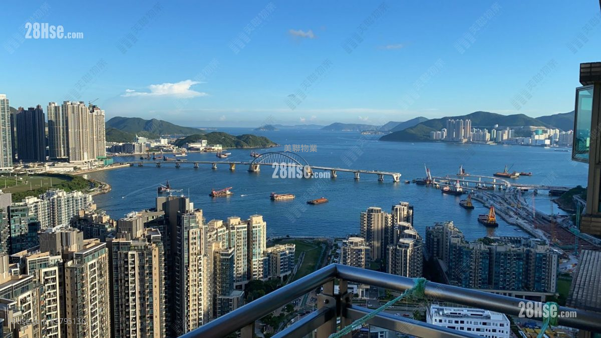 Park Central Sell 4 Bedrooms 905 ft²