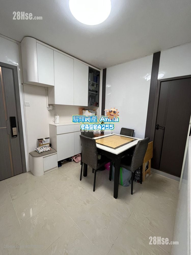 Telford Gardens Sell 2 Bedrooms , 1 Bathroom 513 ft²