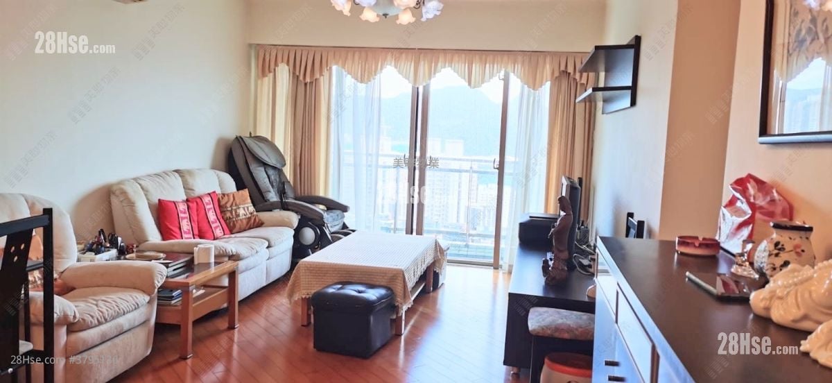 Park Central Sell 4 Bedrooms 905 ft²