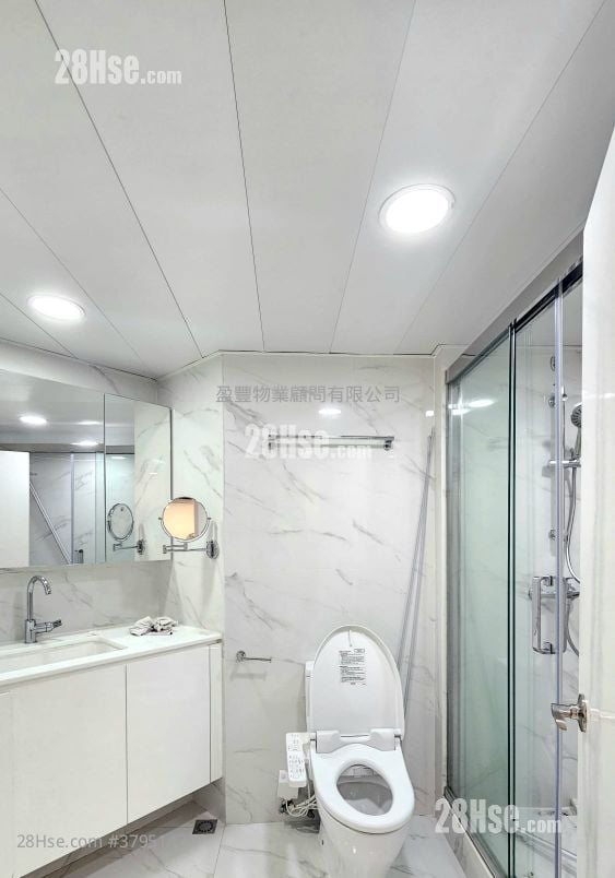 Convention Plaza Sell 2 Bedrooms , 2 Bathrooms 990 ft²