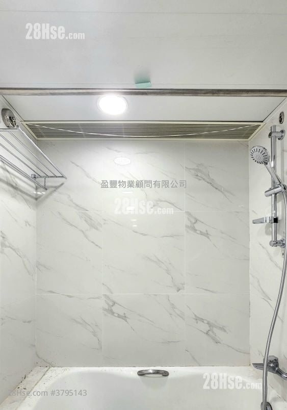 Convention Plaza Sell 2 Bedrooms , 2 Bathrooms 990 ft²