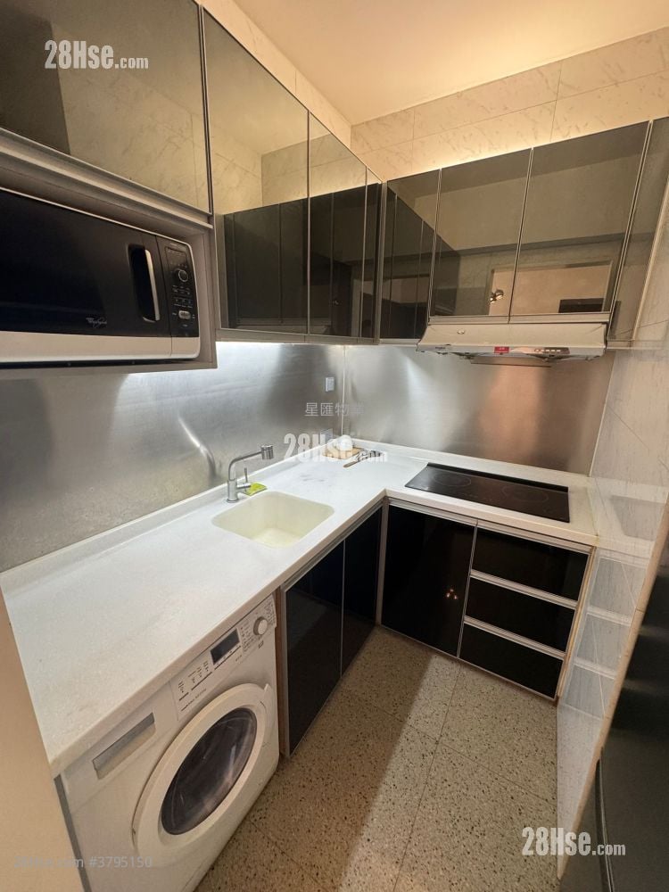 The Metropolis Residence Rental 1 Bedroom , 1 Bathroom 471 ft²