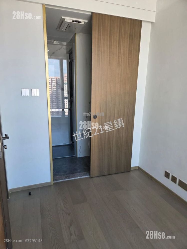 15 Western Street Rental 1 Bedroom , 2 Bathrooms 307 ft²