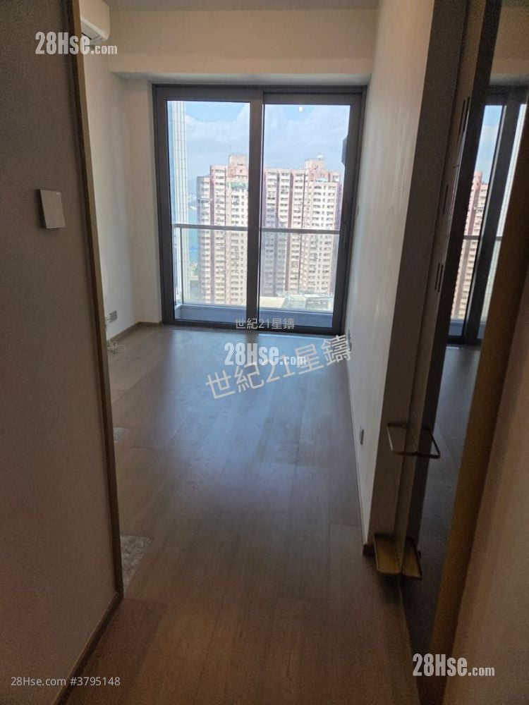 15 Western Street Rental 1 Bedroom , 2 Bathrooms 307 ft²