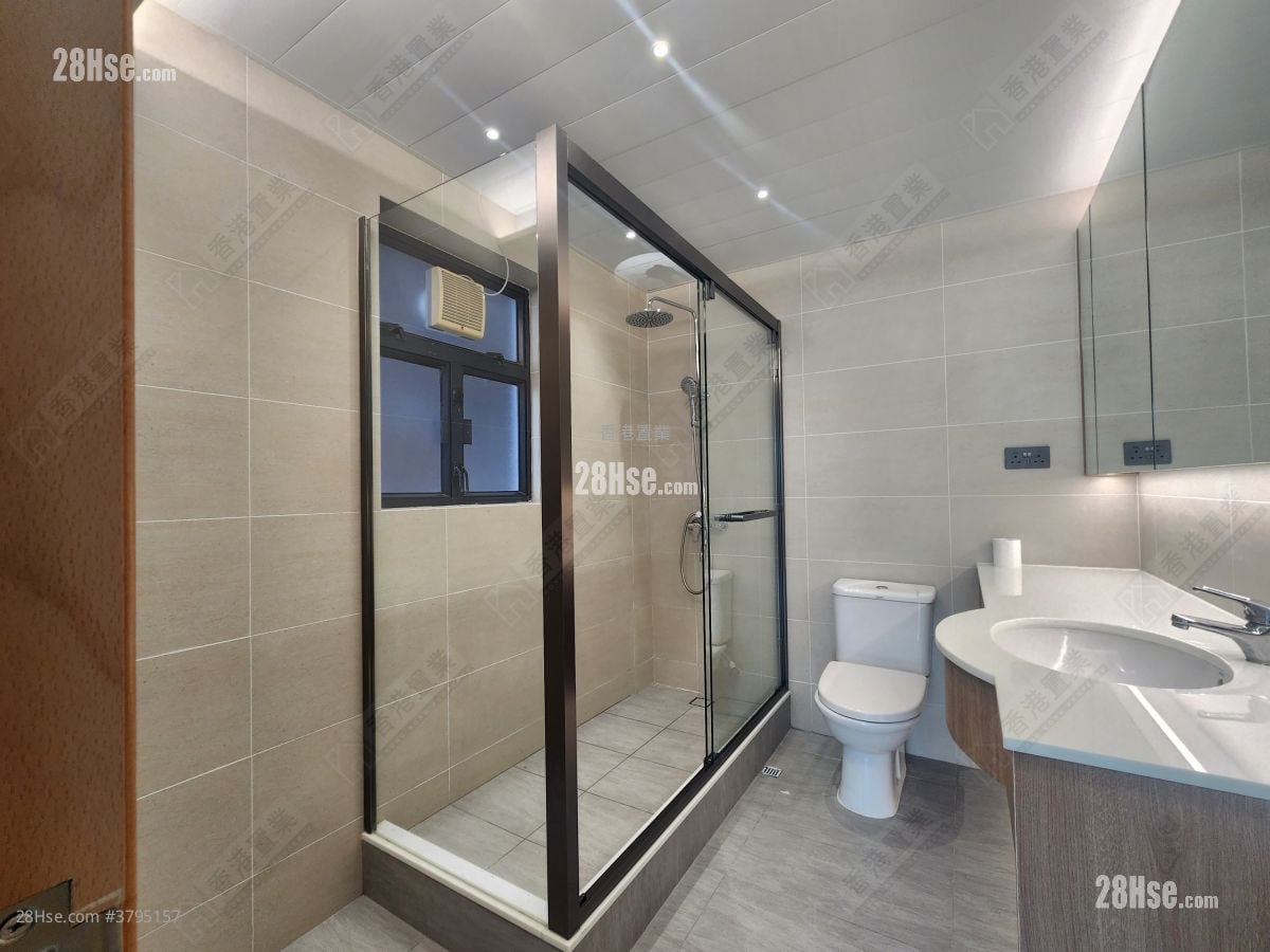 嘉文花园 售盘 3 房 1,057 平方尺