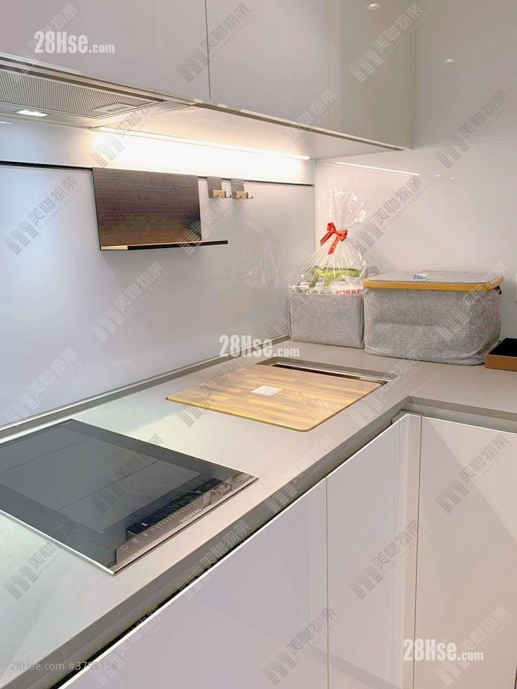 Lp6 Sell 1 Bedroom 305 ft²