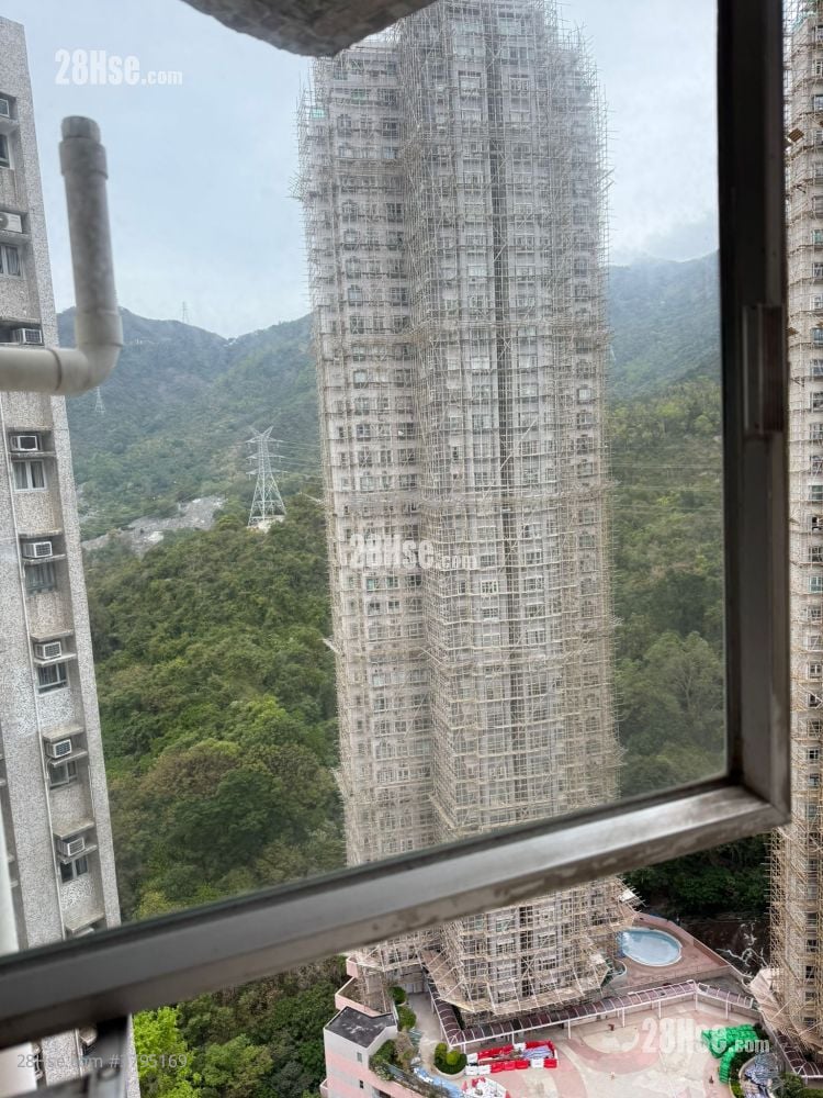 King Lai Court Sell 3 Bedrooms , 1 Bathroom 645 ft²