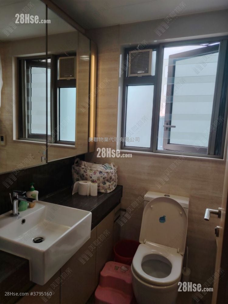 Parc City Sell 3 Bedrooms 769 ft²