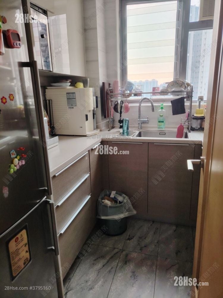 Parc City Sell 3 Bedrooms 769 ft²