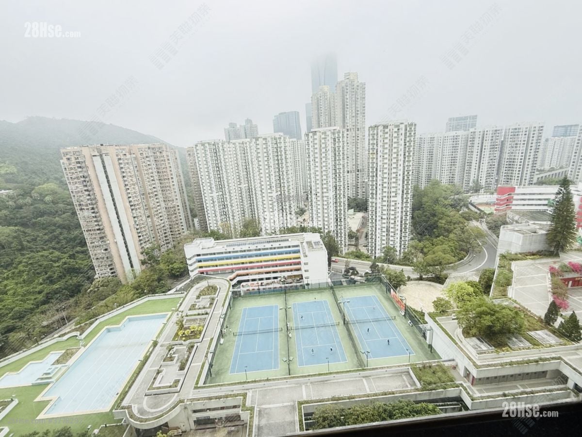 Kornhill Sell 3 Bedrooms 594 ft²