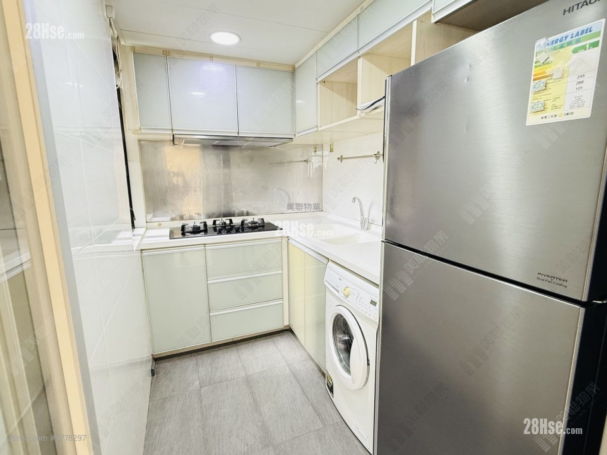 Kornhill Sell 3 Bedrooms 594 ft²