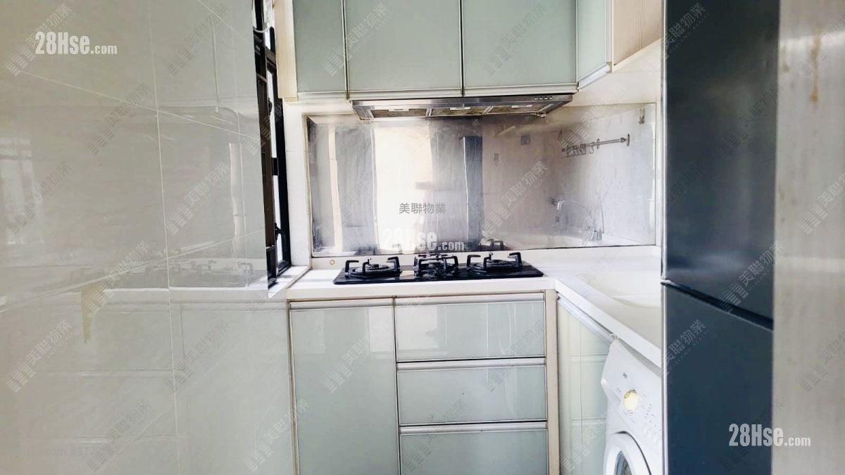 Kornhill Sell 3 Bedrooms 594 ft²