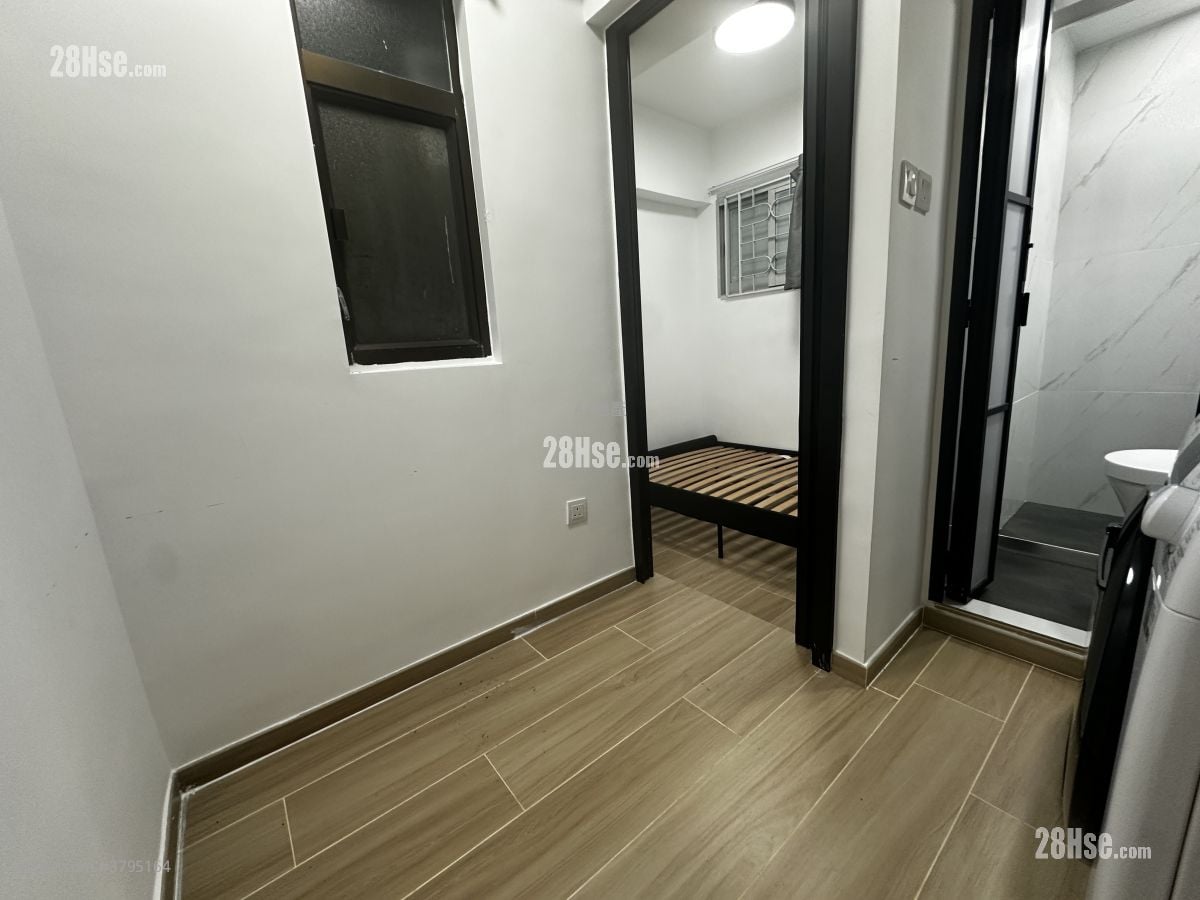 New Lucky House Rental 1 Bedroom , 1 Bathroom 160 ft²