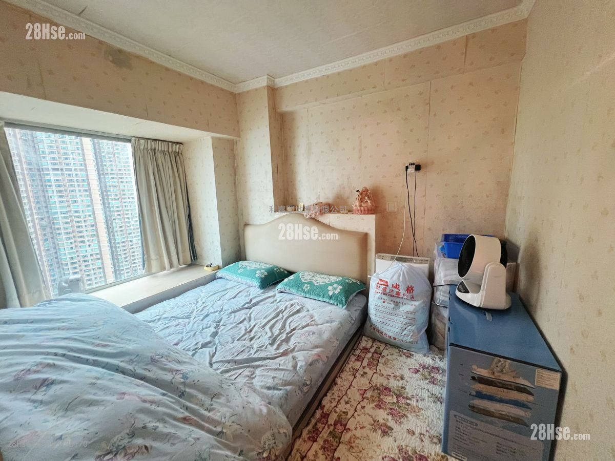 Rhine Garden Sell 3 Bedrooms , 2 Bathrooms 630 ft²