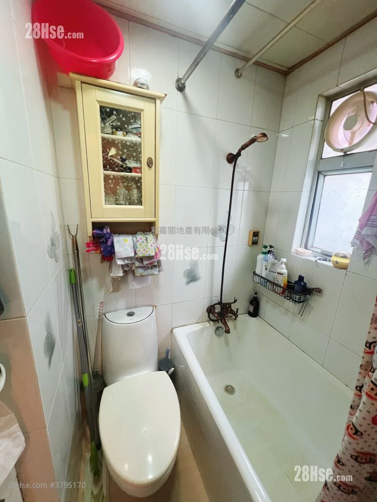 Rhine Garden Sell 3 Bedrooms , 2 Bathrooms 630 ft²