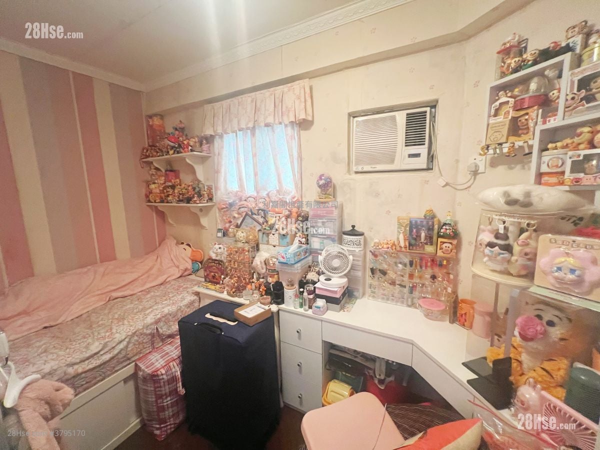 Rhine Garden Sell 3 Bedrooms , 2 Bathrooms 630 ft²