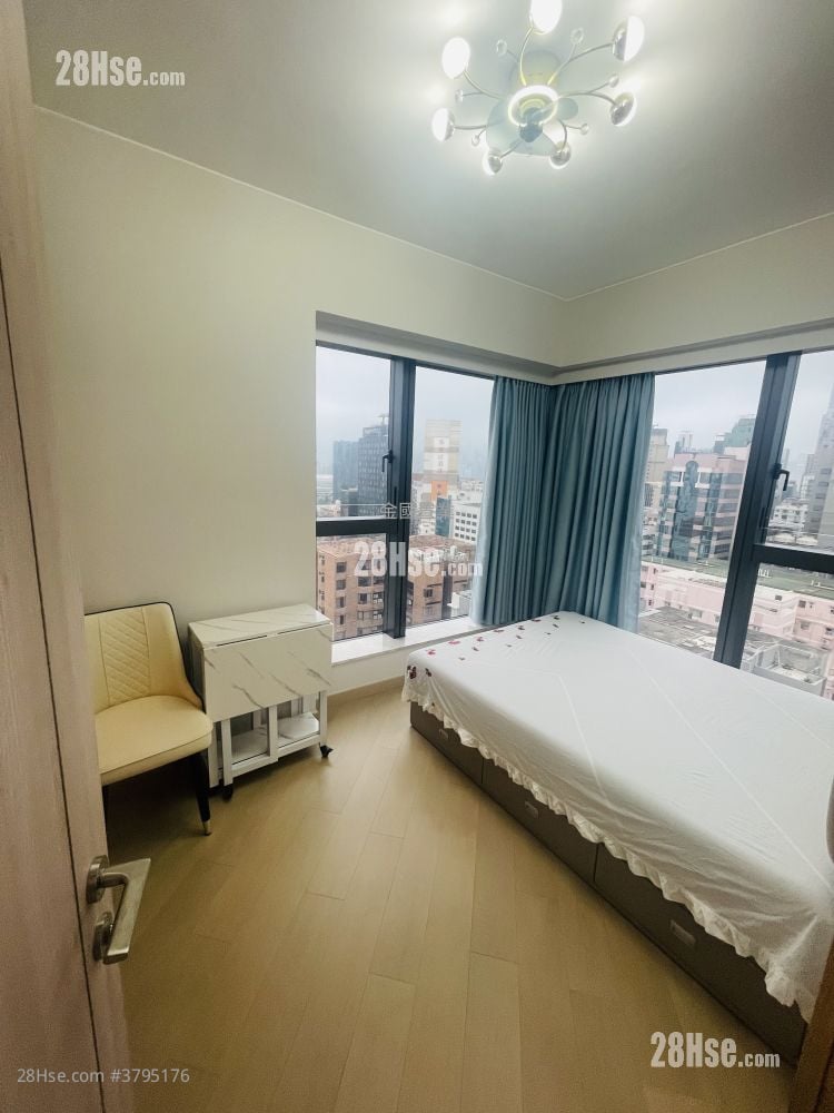 Arbour Rental 3 Bedrooms , 3 Bathrooms 752 ft²