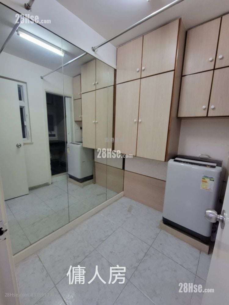 和富中心 租盘 3 房 , 2 浴室 1,267 平方尺