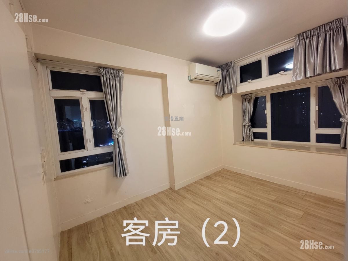 和富中心 租盘 3 房 , 2 浴室 1,267 平方尺