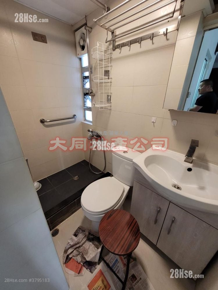 大同新村 租盘 2 房 425 平方尺