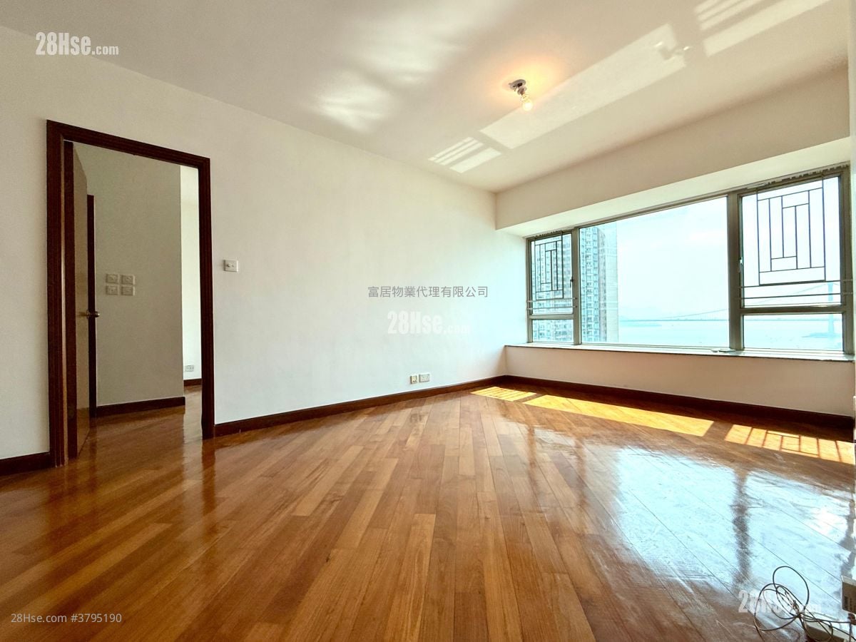 Bellagio Sell 4 Bedrooms , 3 Bathrooms 891 ft²