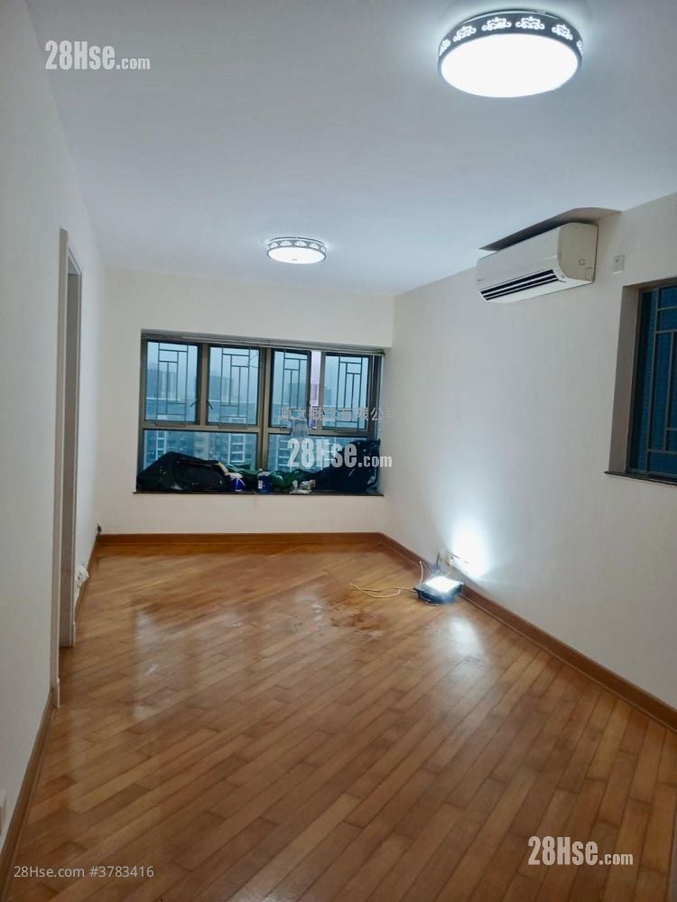 Park Central Rental 672 ft²