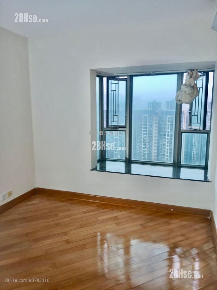 Park Central Rental 672 ft²
