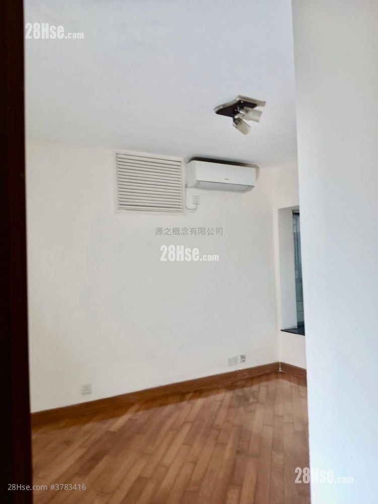 Park Central Rental 672 ft²