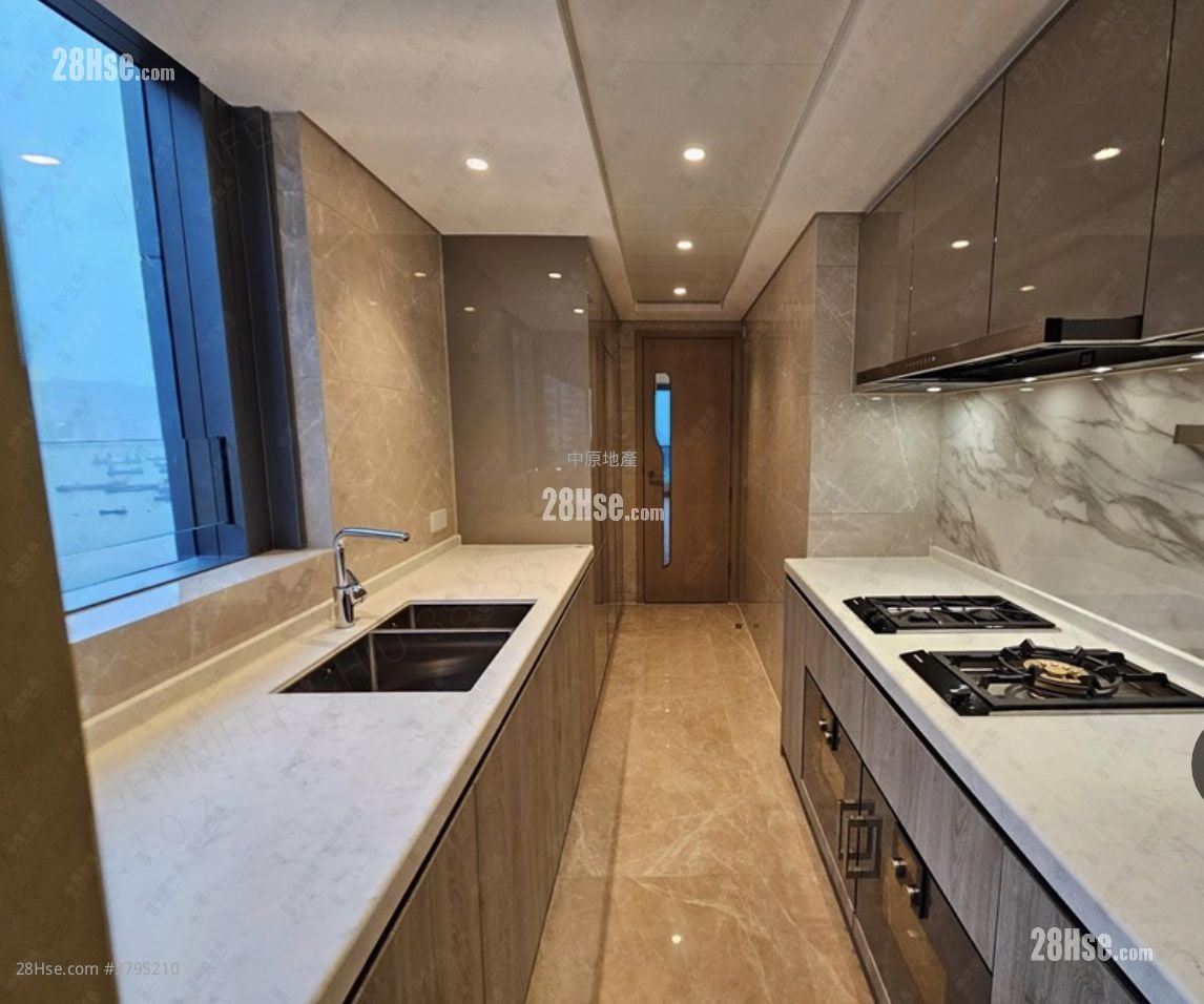 Grand Victoria Sell 3 Bedrooms 1,001 ft²