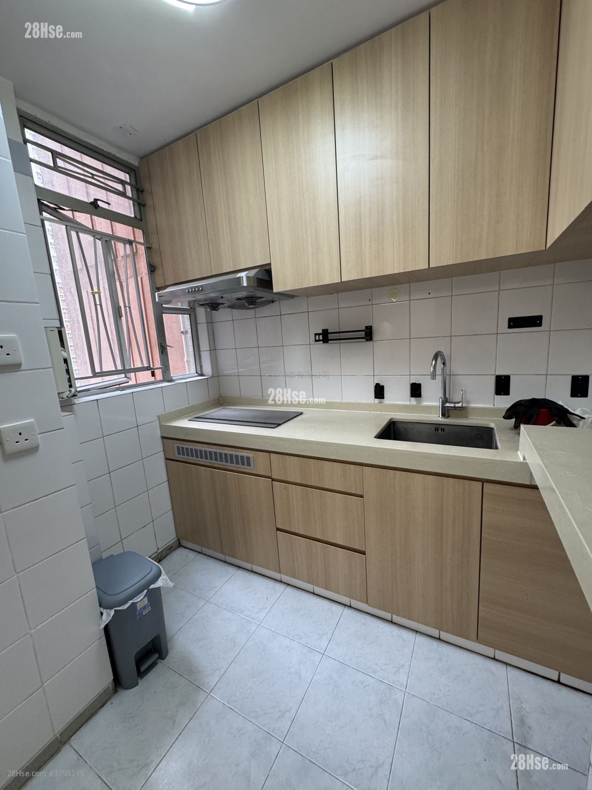 冠熹苑 售盘 3 房 , 1 浴室 601 平方尺