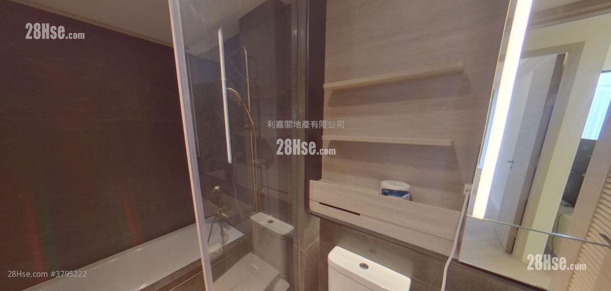 Fleur Pavilia Sell 3 Bedrooms , 2 Bathrooms 1,066 ft²