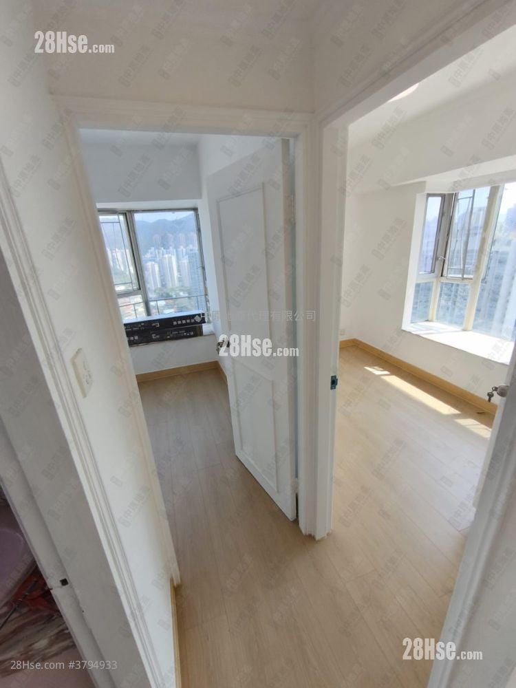 海丽花园 售盘 2 房 , 2 浴室 452 平方尺