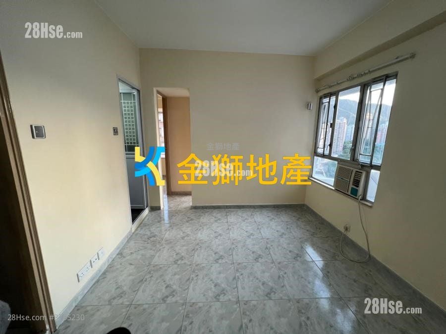 Golden Lion Garden Sell 2 Bedrooms , 1 Bathroom 307 ft²