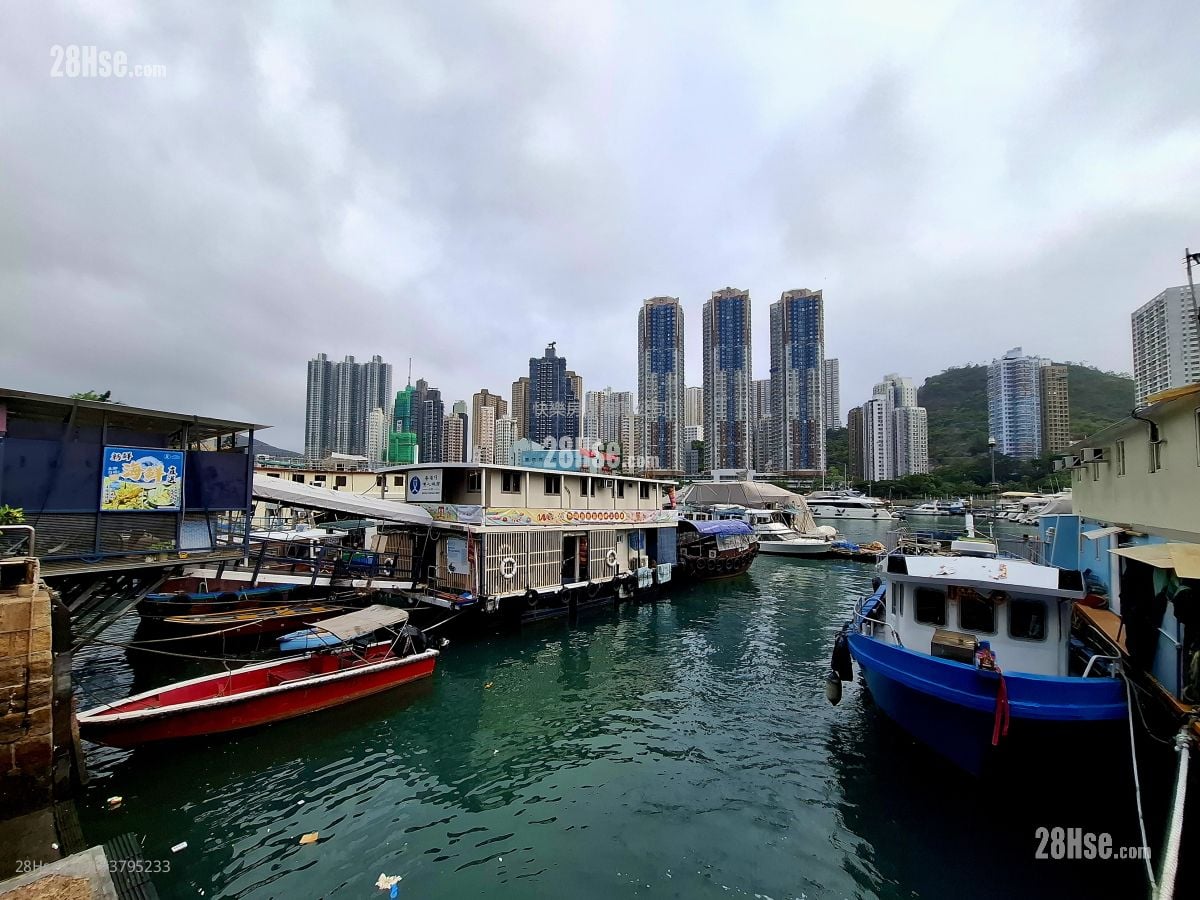 福群大楼 售盘 2 房 , 1 浴室 325 平方尺