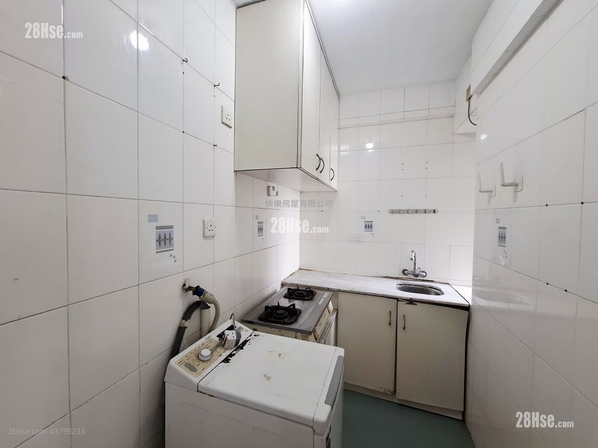 福群大楼 售盘 2 房 , 1 浴室 325 平方尺