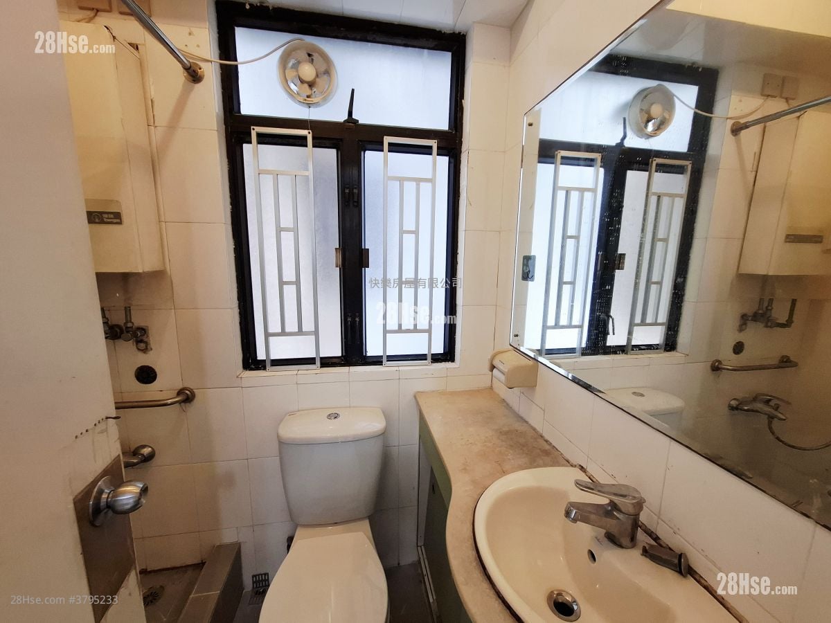 福群大楼 售盘 2 房 , 1 浴室 325 平方尺