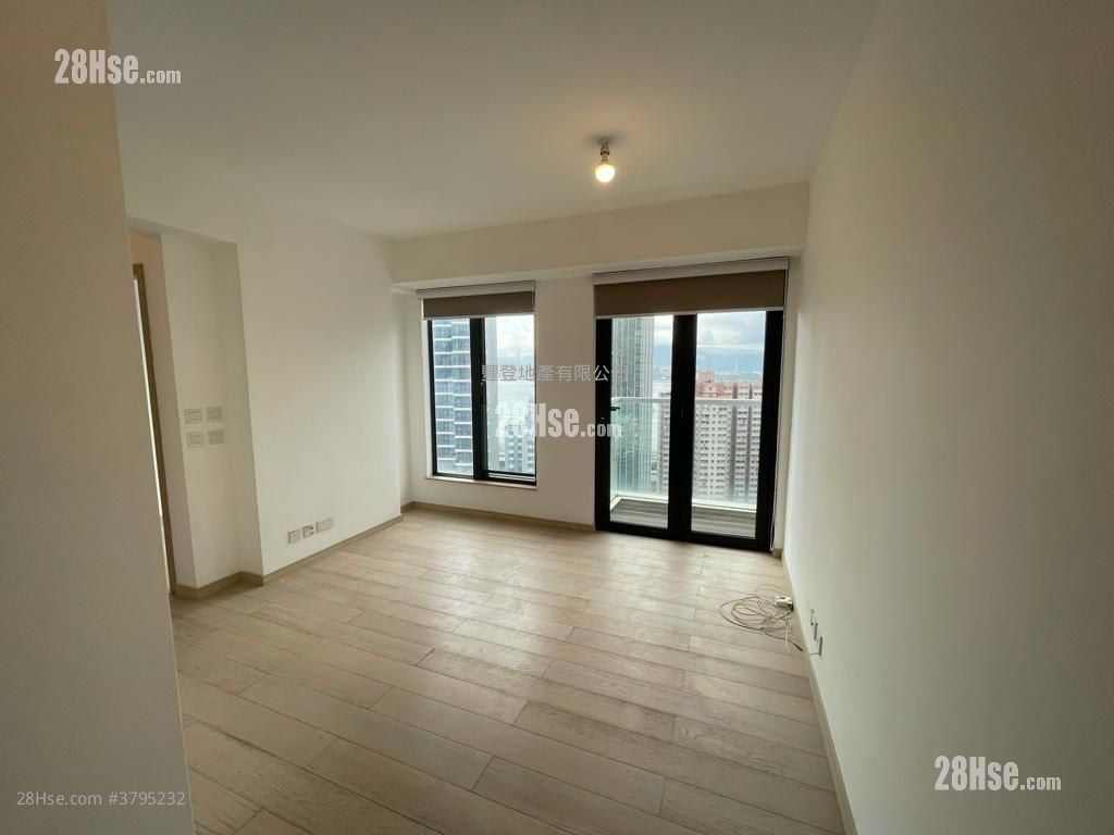 Altro Sell 2 Bedrooms , 1 Bathroom 450 ft²