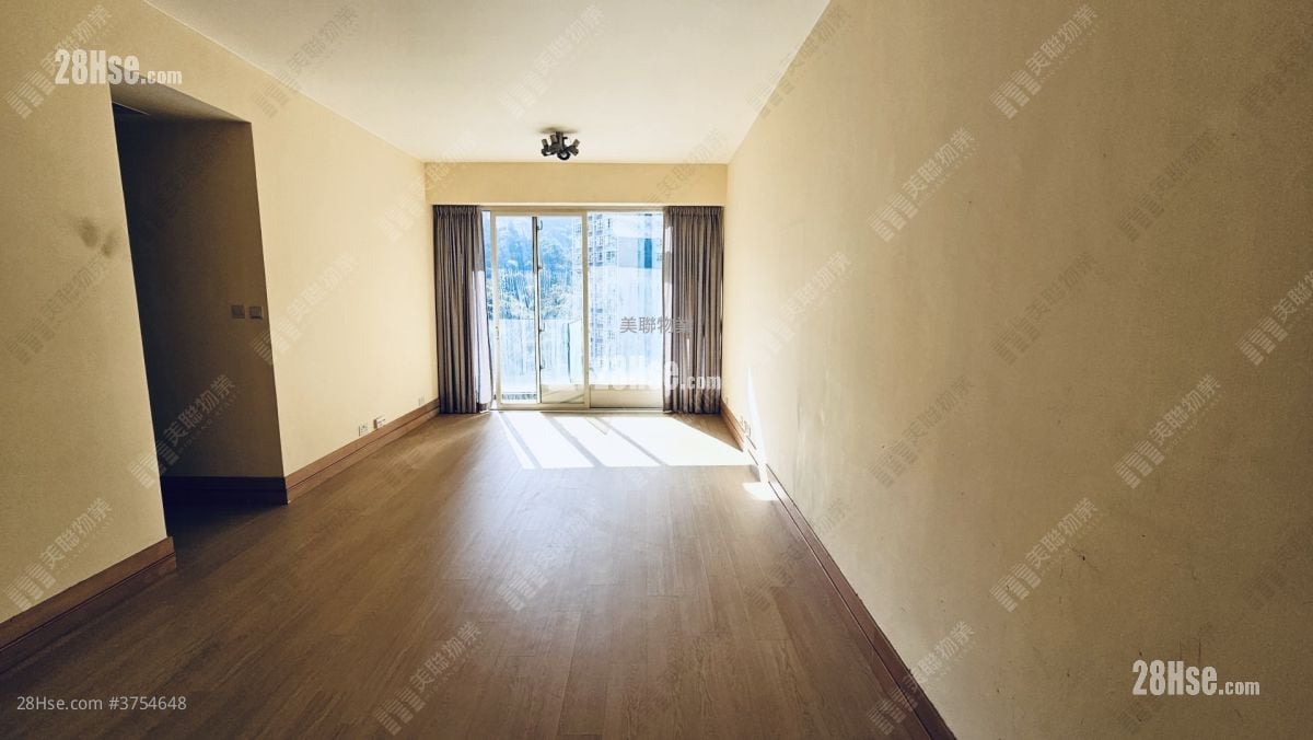 The Orchards Sell 3 Bedrooms 896 ft²