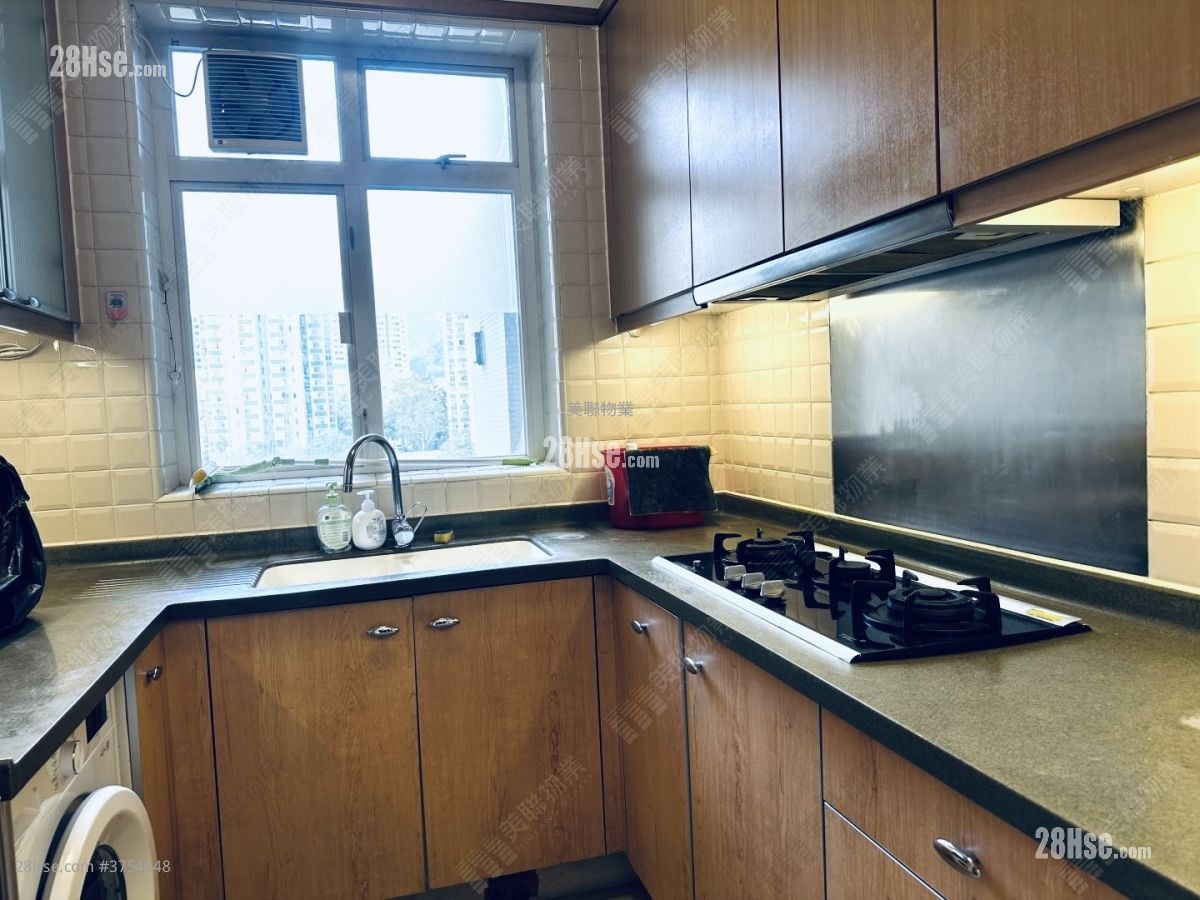 The Orchards Sell 3 Bedrooms 896 ft²