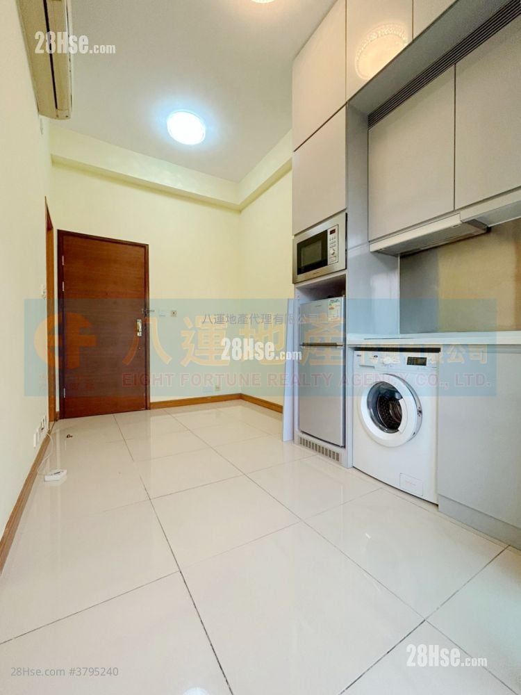 One New York Sell 1 Bedroom , 1 Bathroom 242 ft²