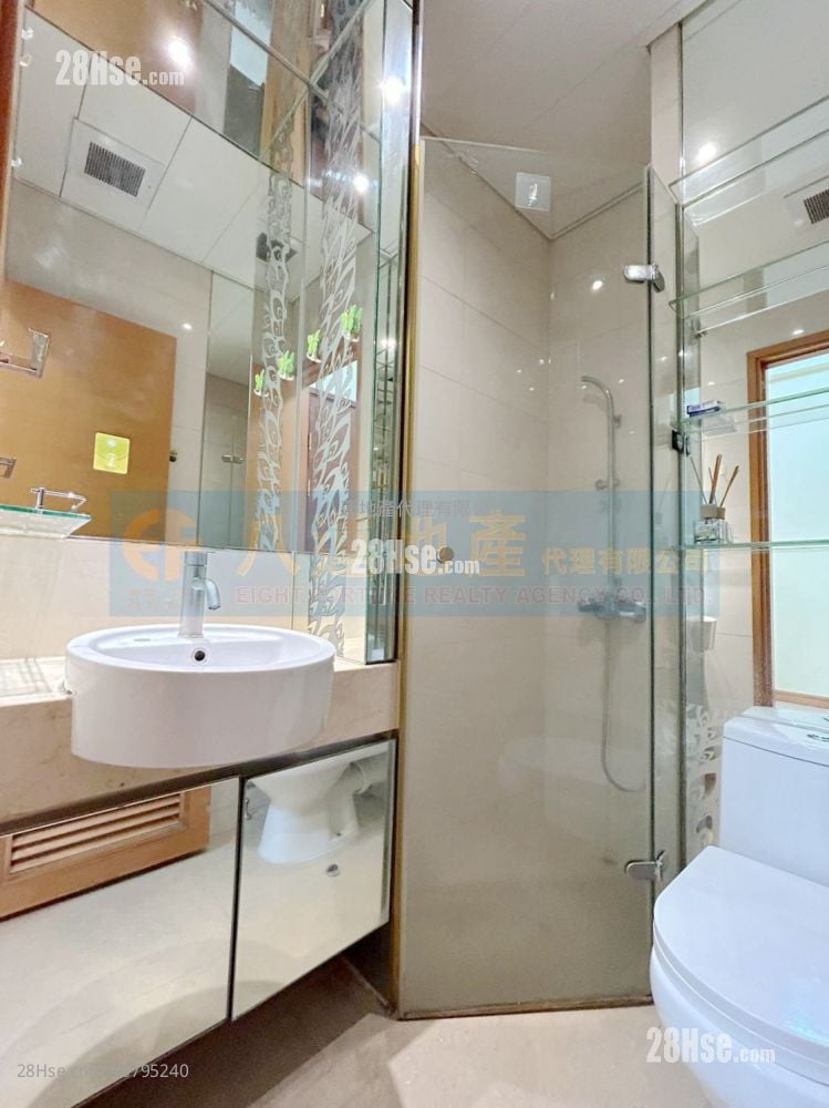 One New York Sell 1 Bedroom , 1 Bathroom 242 ft²