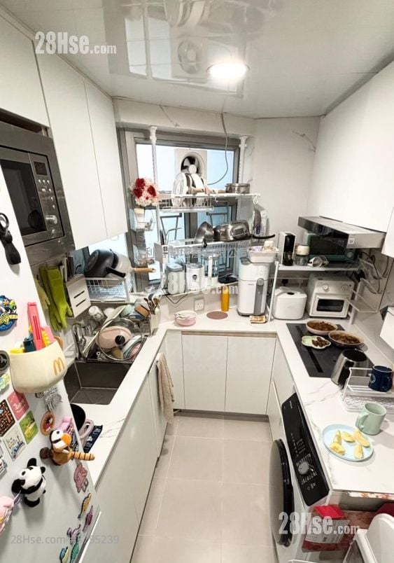 City Point Sell 3 Bedrooms , 2 Bathrooms 758 ft²