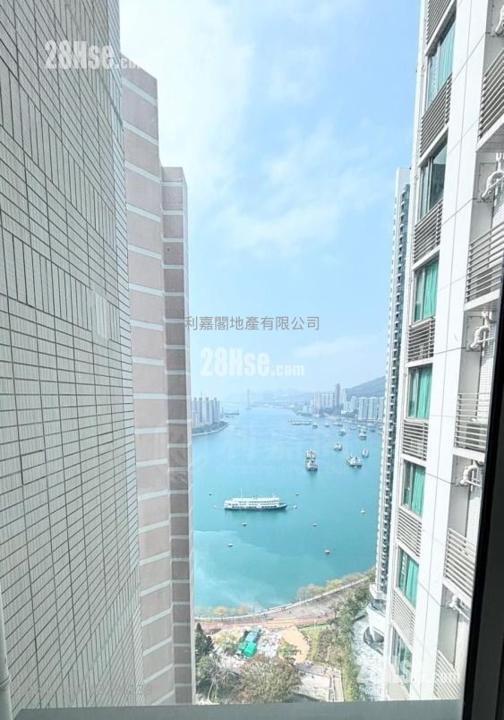 City Point Sell 3 Bedrooms , 2 Bathrooms 758 ft²