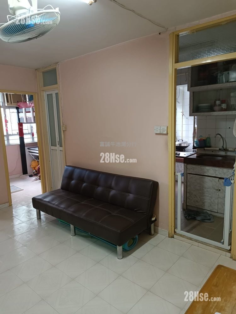Lower Wong Tai Sin Estate Sell 2 Bedrooms , 1 Bathroom 377 ft²