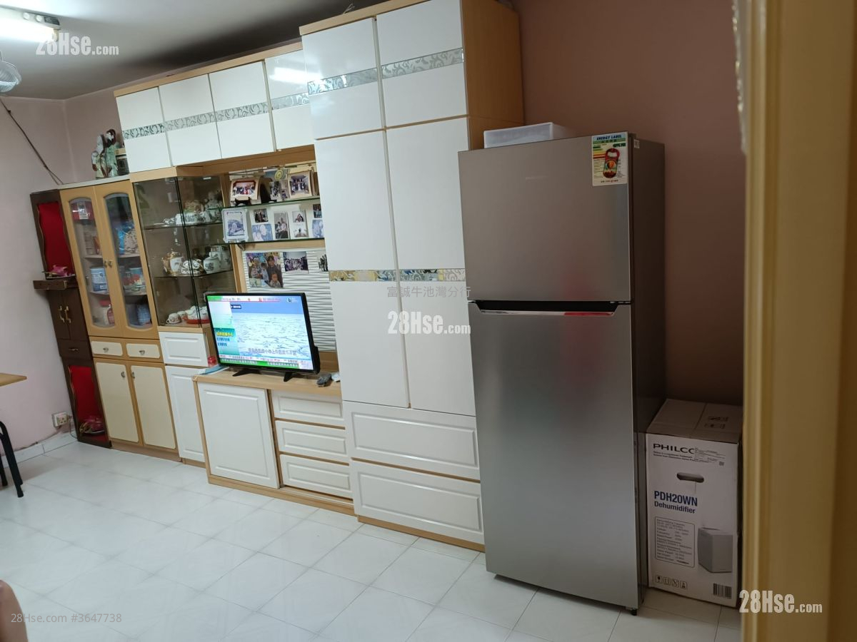 Lower Wong Tai Sin Estate Sell 2 Bedrooms , 1 Bathroom 377 ft²