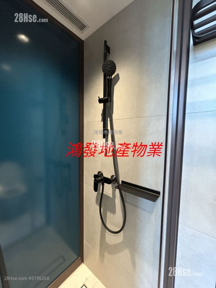 晓柏峰 租盘 1 房 , 1 浴室 234 平方尺