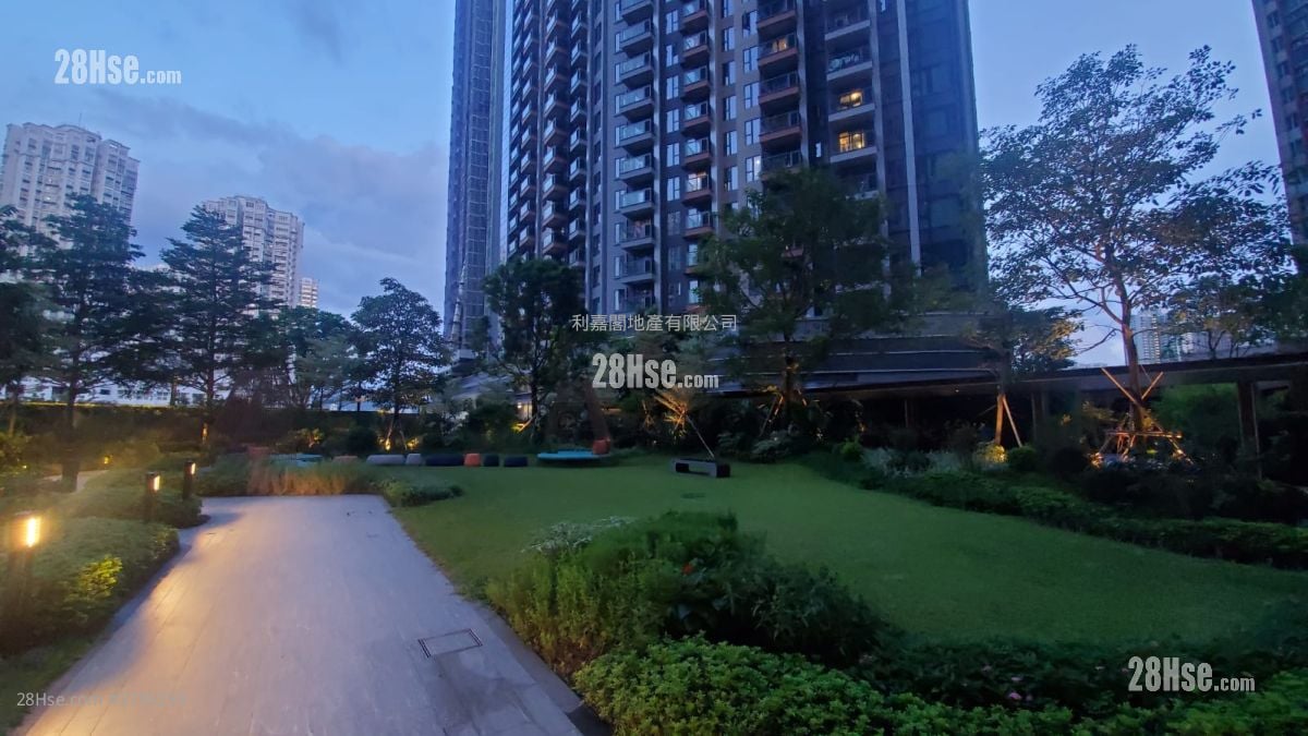 Yoho West Sell 2 Bedrooms , 1 Bathroom 409 ft²