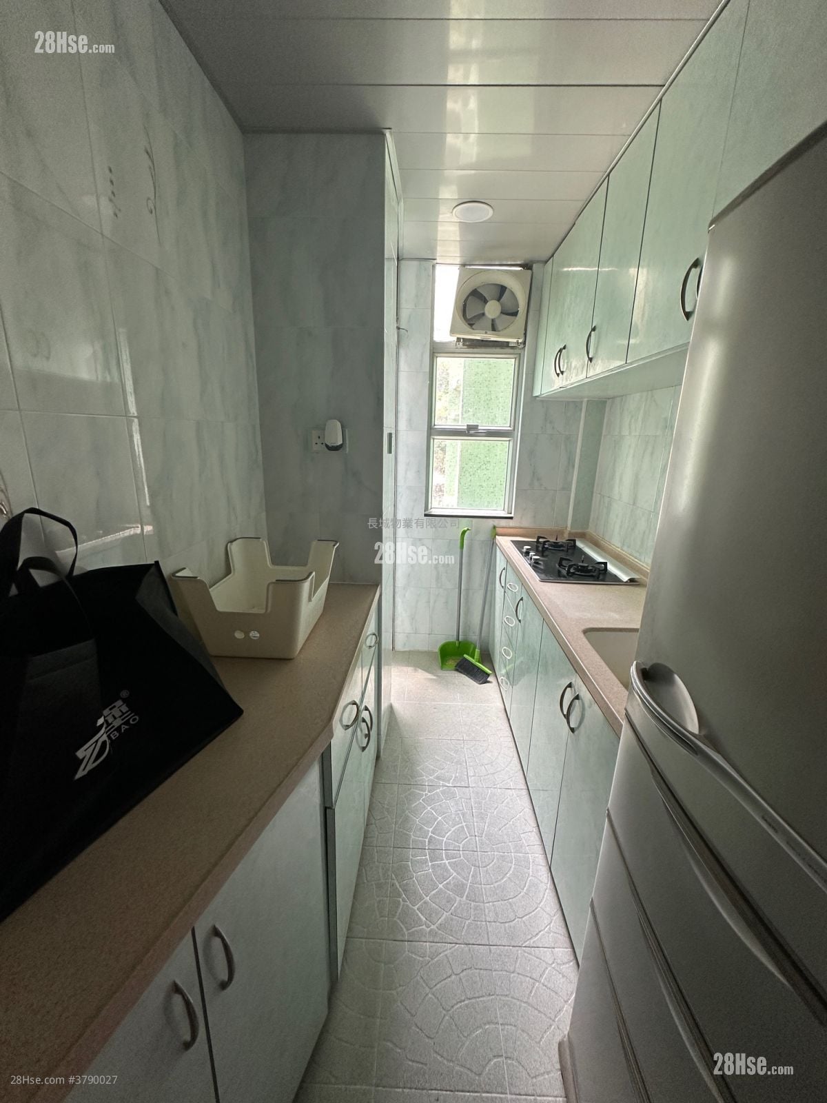 Hiu Tsui Court Sell 3 Bedrooms , 1 Bathroom 554 ft²