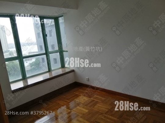 港丽豪园 租盘 3 房 , 2 浴室 600 平方尺