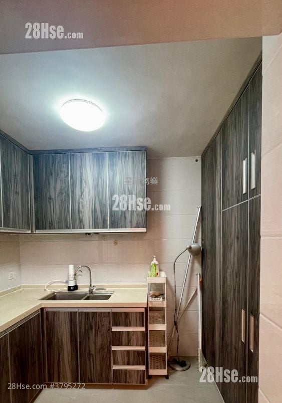 Whampoa Garden Rental 3 Bedrooms , 1 Bathroom 607 ft²